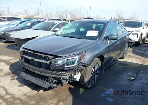 2019 Subaru Legacy 2.5I Premium z USA, uszkodzony, nr VIN 4S3BNAF67K3004530